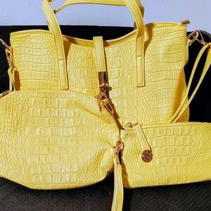 Elegant Yellow Croc-Embossed Tote Bag Set